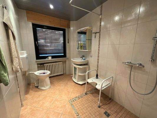 Badezimmer Erdgeschoss