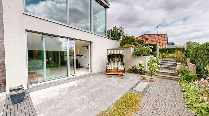 Terrasse vor dem Untergeschoss