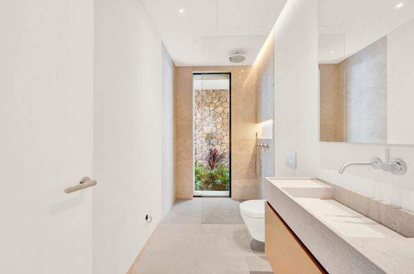 3rd bathroom in villa in Portals Nous