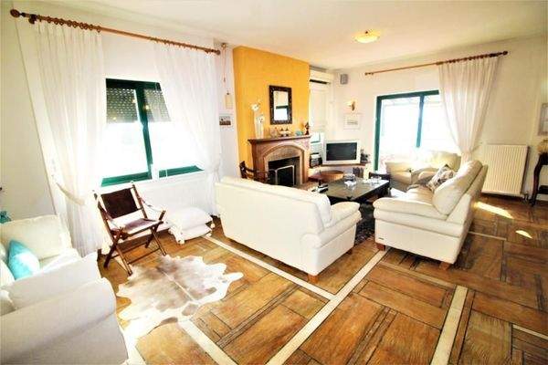 Luxuriöse Villa mit atemberaubendem Panoramablick