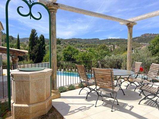 Finca mit Pool zum Verkauf in Capdella, Mallorca