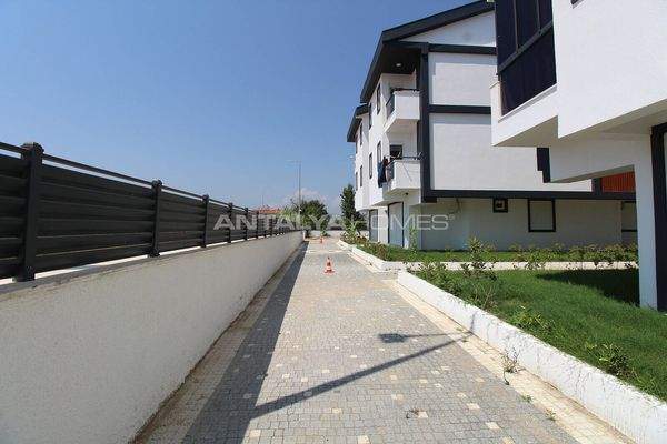 3-Bedroom Apartment with Communal Pool in Antalya Manavgat