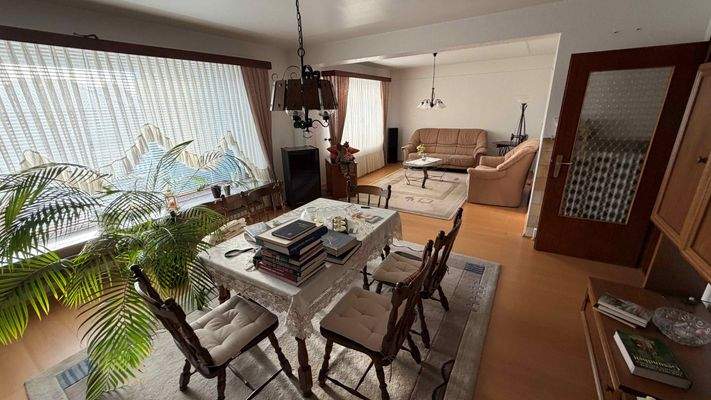 Wohn- und Essbereich EG