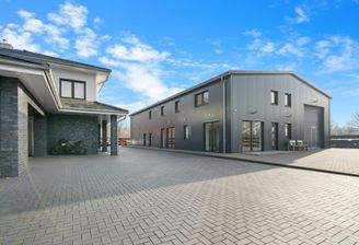 Haus + Halle