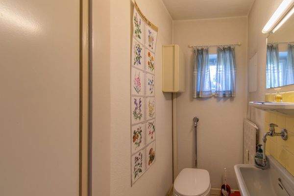 Gäste-WC im Erdgeschoss