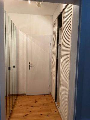 Durchgang Schlafzimmer-Bad.JPG