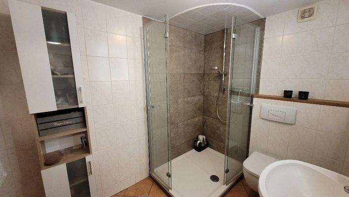 Bad Einliegerwohnung