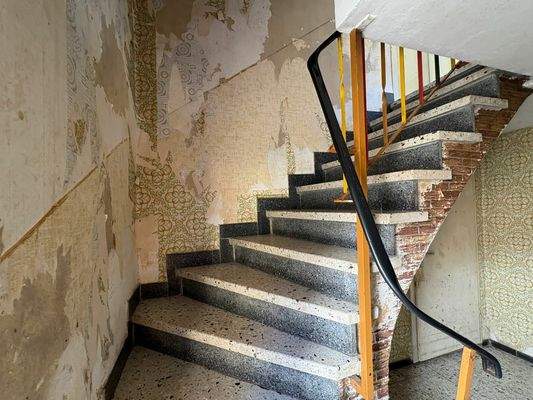 Marmortreppe vom EG ins OG