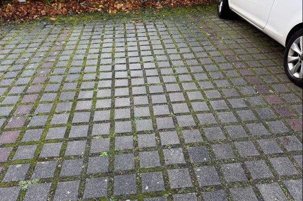 Stellplatz zweiter von links