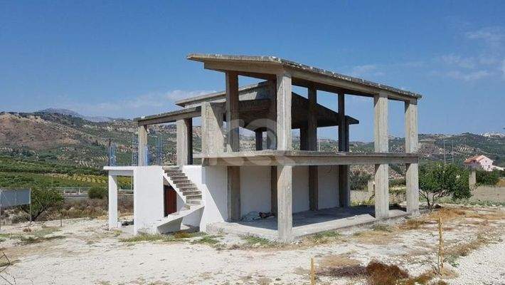 Kreta, Venerato: Einfamilienhaus im Rohzustand zu verkaufen