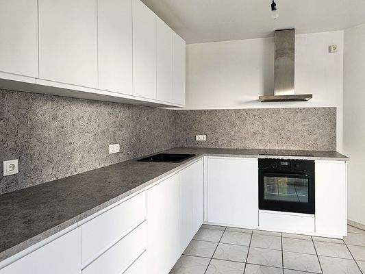 Küche mit Einbauküche