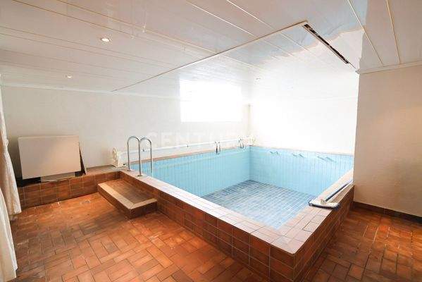 Wellnessbereich mit Tageslicht