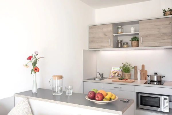 THE FIZZ Hannover Room 3.jpg