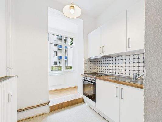 Küche Blick vom Flur - Wörthstraße - Lütt Immobilien