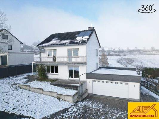 Einfamilienhaus mit Doppelgarage