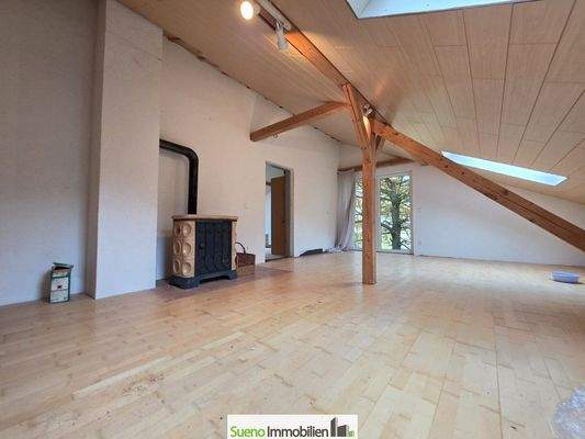 Helles Wohnzimmer DG