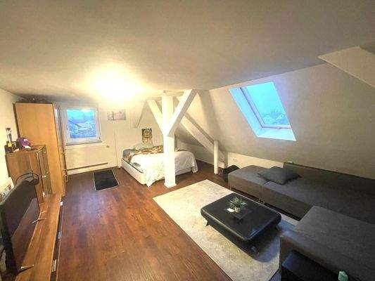 Zimmer Maisonettewohnung 2 OG