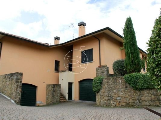 Haus in Lucignano
