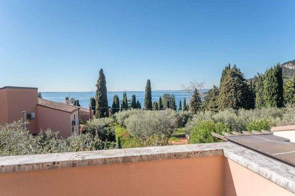 Tecnocasa Garda 005.jpg