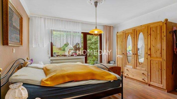 1. OG Schlafzimmer 1