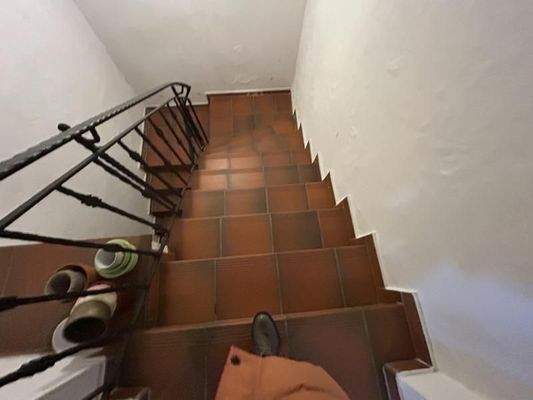 Gaststätte - Treppe in den Gewölbekeller