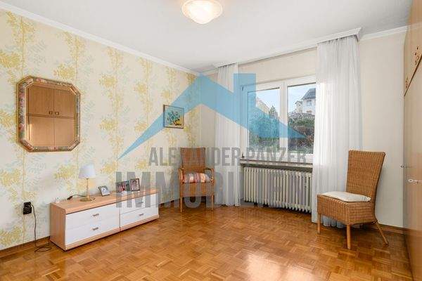 Erdgeschoss - Zimmer 1