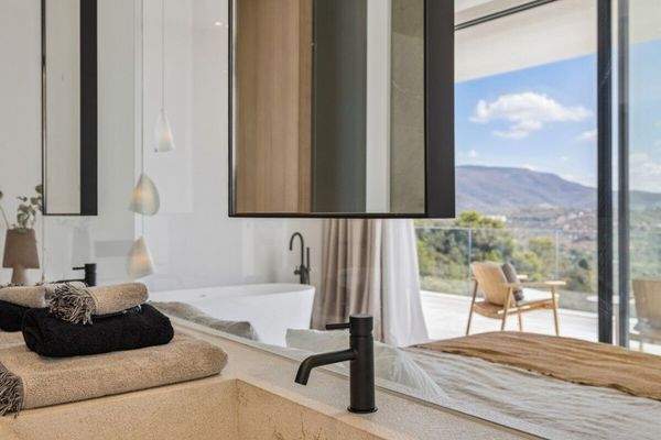 Villa mit Aussicht zu verkaufen in Bunyola, Mallorca BHHS-BAL-1051