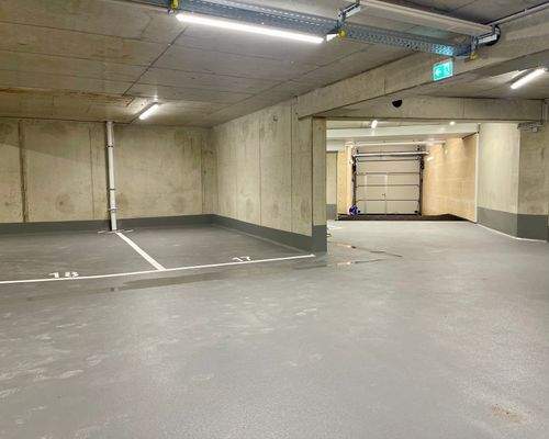 Tiefgaragenstellplatz optional