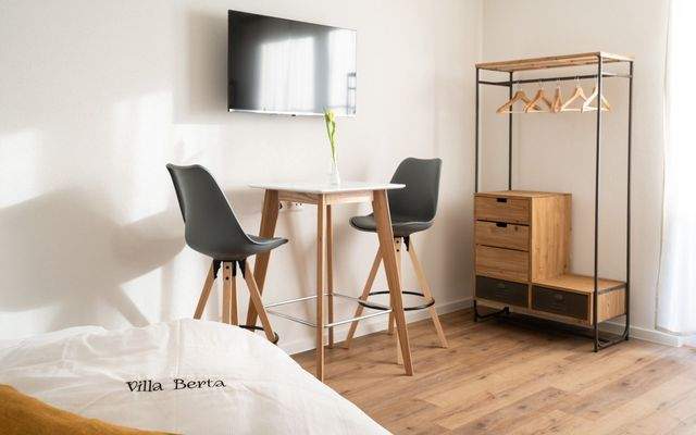 Städtisches Flair und dörfliche Beschaulichkeit - Ettenheim hat viele Gesichter. Malerische Gässchen, wunderschöne Fachwerkhäuser, barocke Stadthäuser, der liebevoll gestaltete Prinzenga.jpg