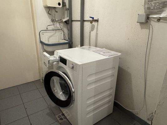 Allg. Waschmaschine mit Münzeinwurf