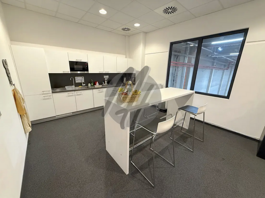 INFOS UNTER: 06171-586000