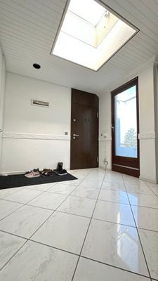 Eingangsbereich mit Oberlicht