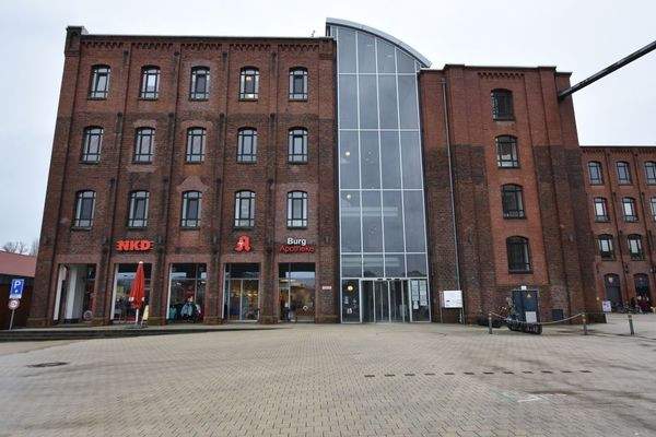 Frontansicht - Haupteingang