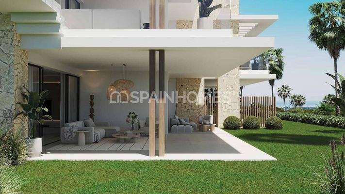 New Sea-View Flats near the Beach and Golf Couse in Estepona