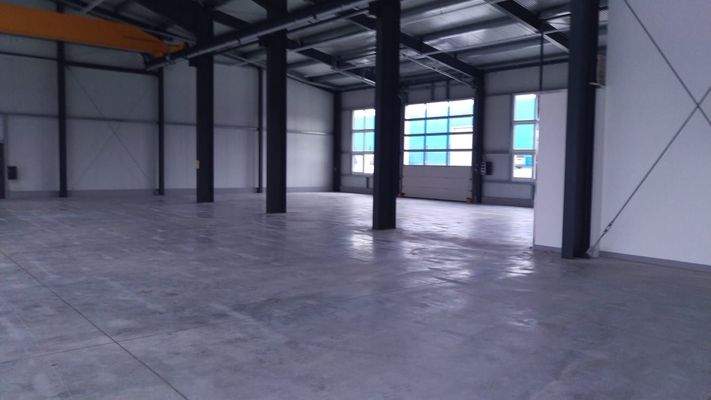 Innenansicht 1 Halle.jpg