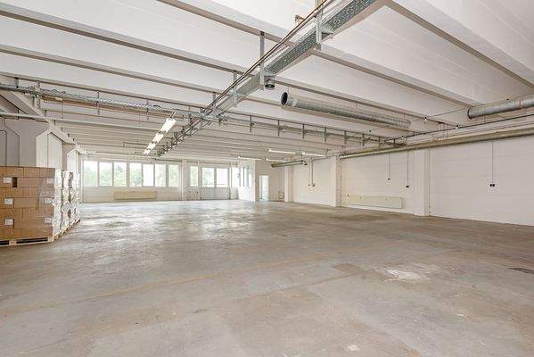 Halle / Bürofläche 