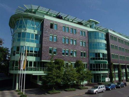 Außenansicht (Straßenseite)