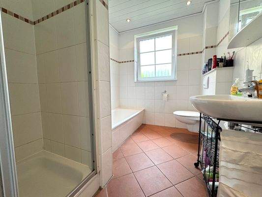 EG links - Gäste-Bad