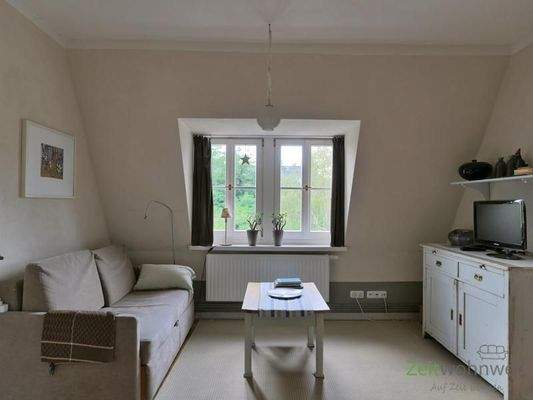 Blick ins Wohnzimmer