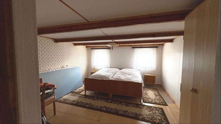 Schlafzimmer DG