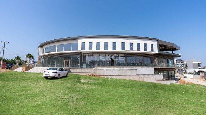 Shop in a Project Close to the Airport in Antalya