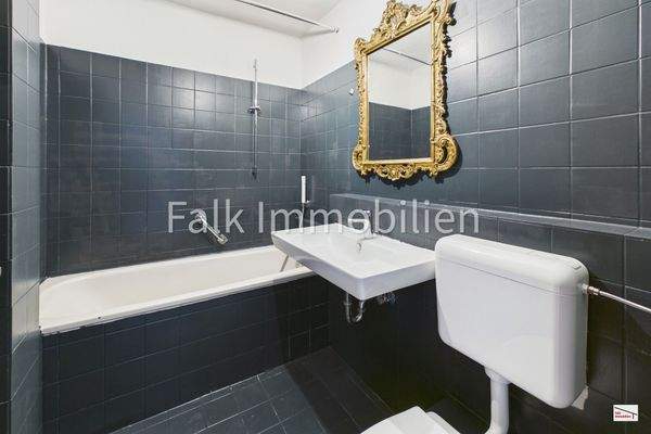 innenliegendes Bad mit Badewanne