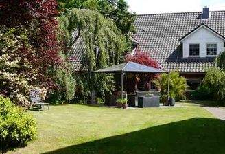 Haus, Pavillon.jpg