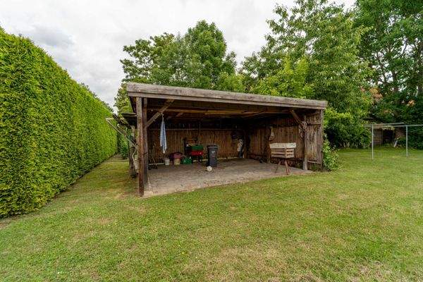 Unterstand/ Überdachte Terrasse