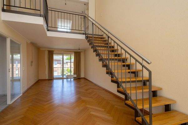 Wohnzimmer mit Galerie