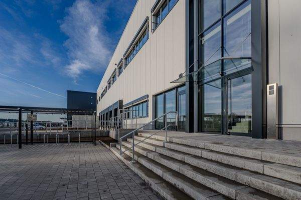 Modernes Bürogebäude