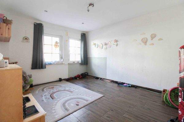 Kinderzimmer_Polsumer Str.225B EG