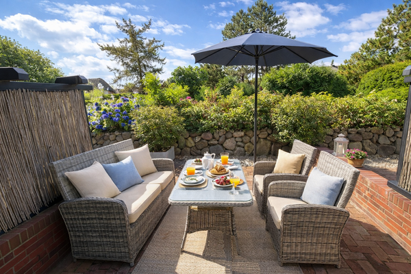 Einladende Sommerterrasse 