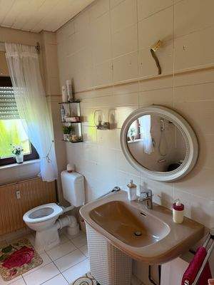 Badezimmer 1. OG rechts