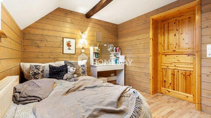 1. OG Kinderzimmer 1 2